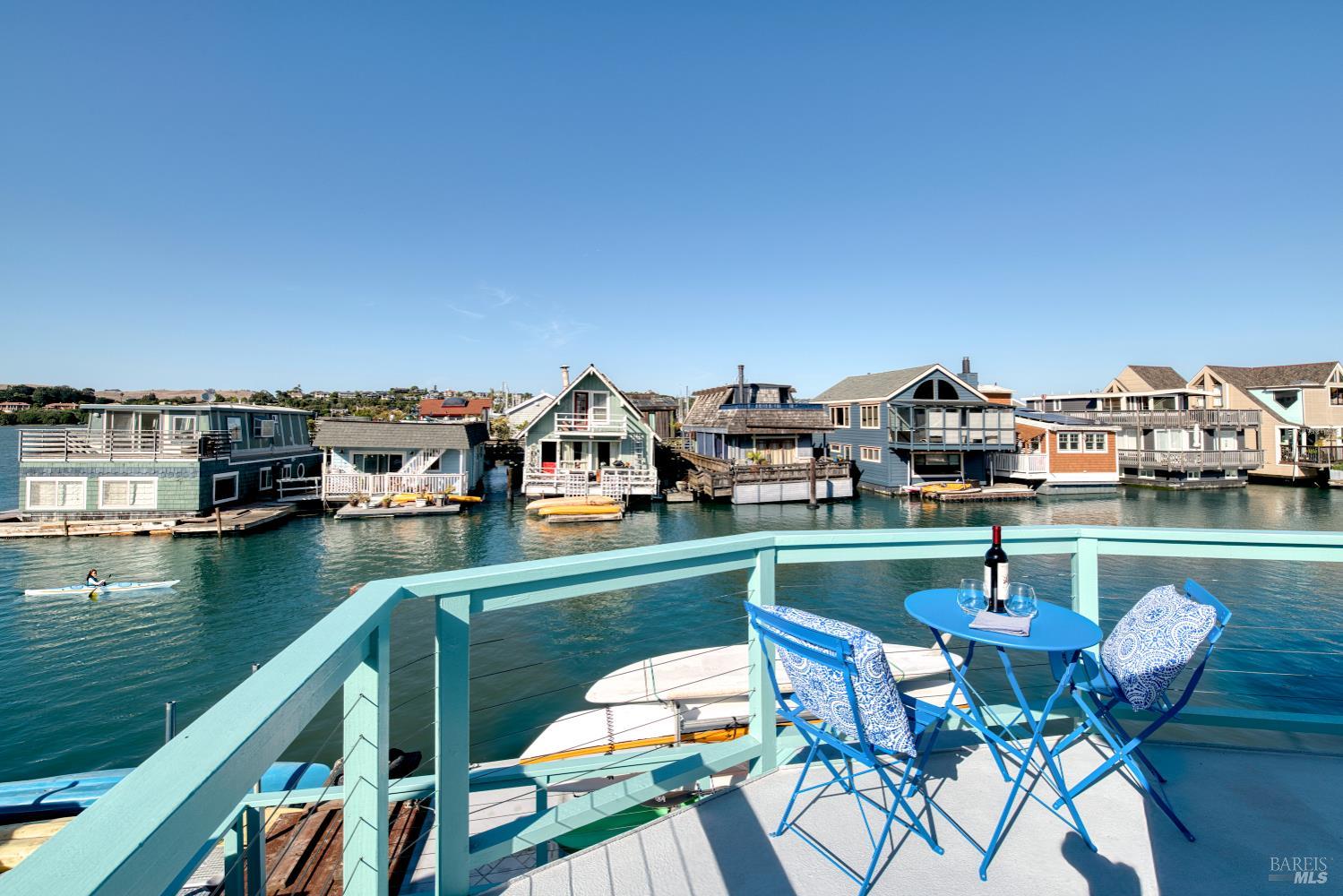 42 E Pier
