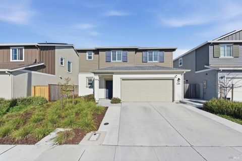 Photo of 208 Frontier Street, American Canyon, CA 94503 (MLS # 326032838)