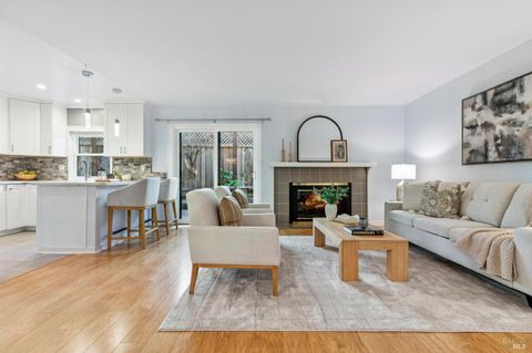 Photo of 818 2nd Street W, Sonoma, CA 95476 (MLS # 326009937)