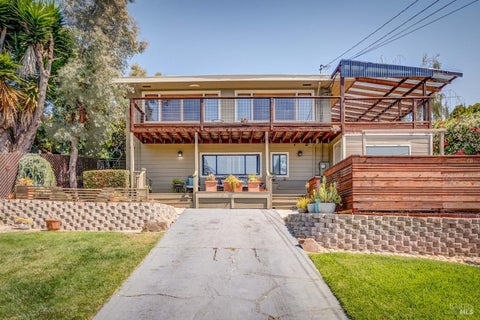 Photo of 620 Hichborn Street, Vallejo, CA 94590 (MLS # 326015475)