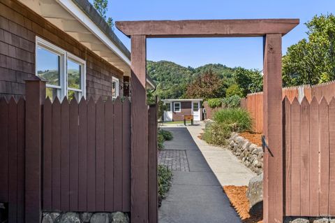 Photo of 23 Arcangel Court, Fairfax, CA 94930 (MLS # 326029968)