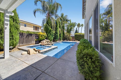 Photo of 3034 W Clinton Court, Visalia, CA 93291 (MLS # 326076995)