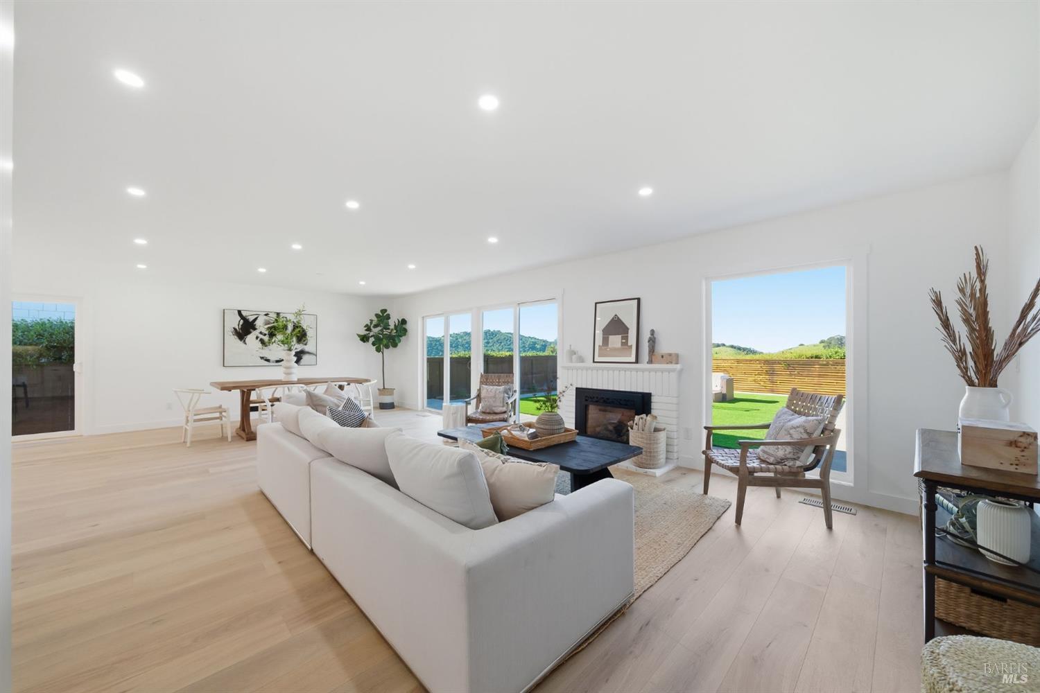 121 San Marino Drive