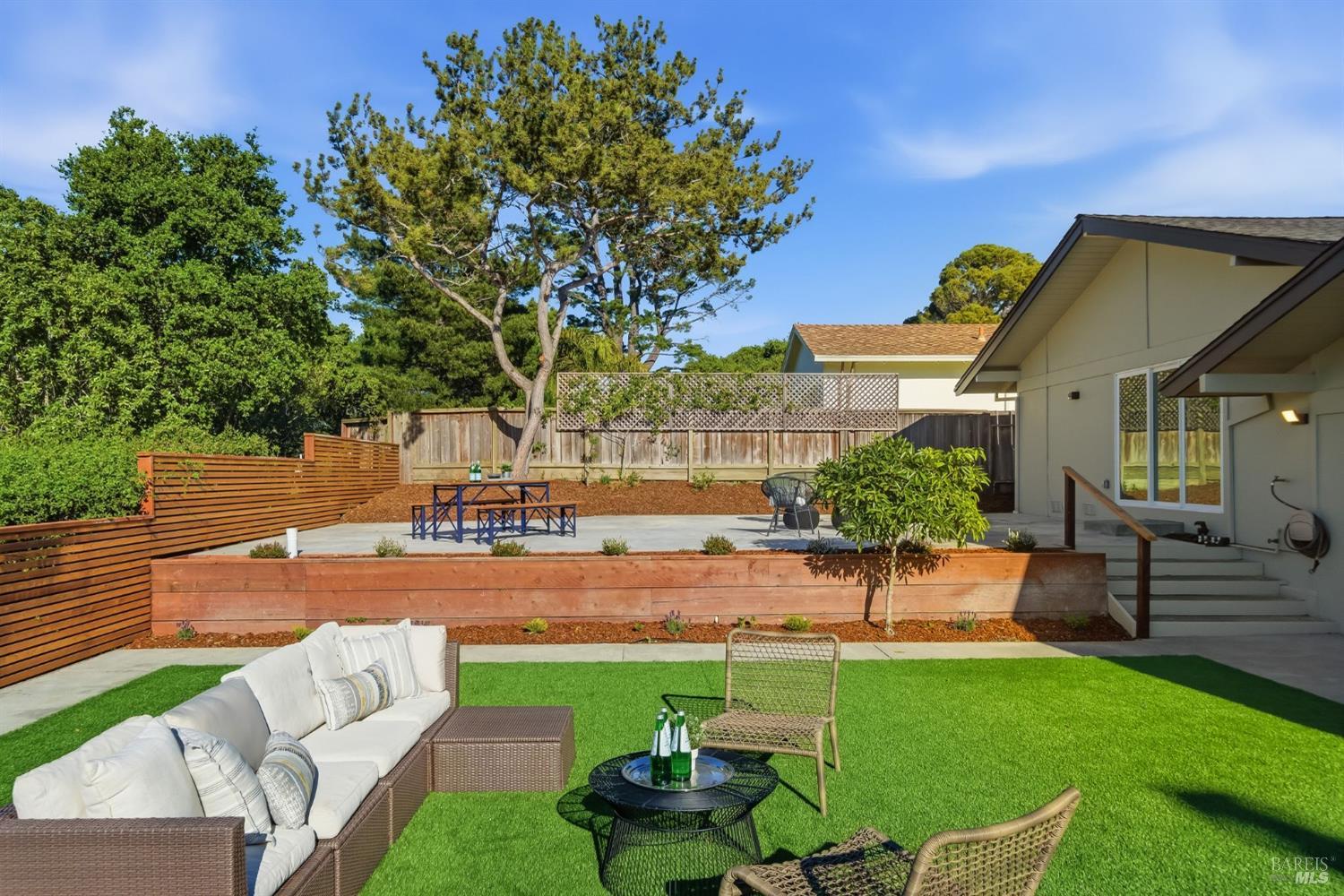 121 San Marino Drive