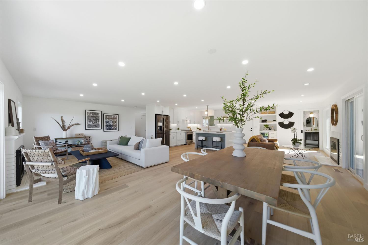 121 San Marino Drive