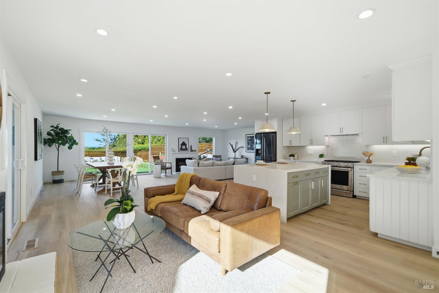 121 San Marino Drive