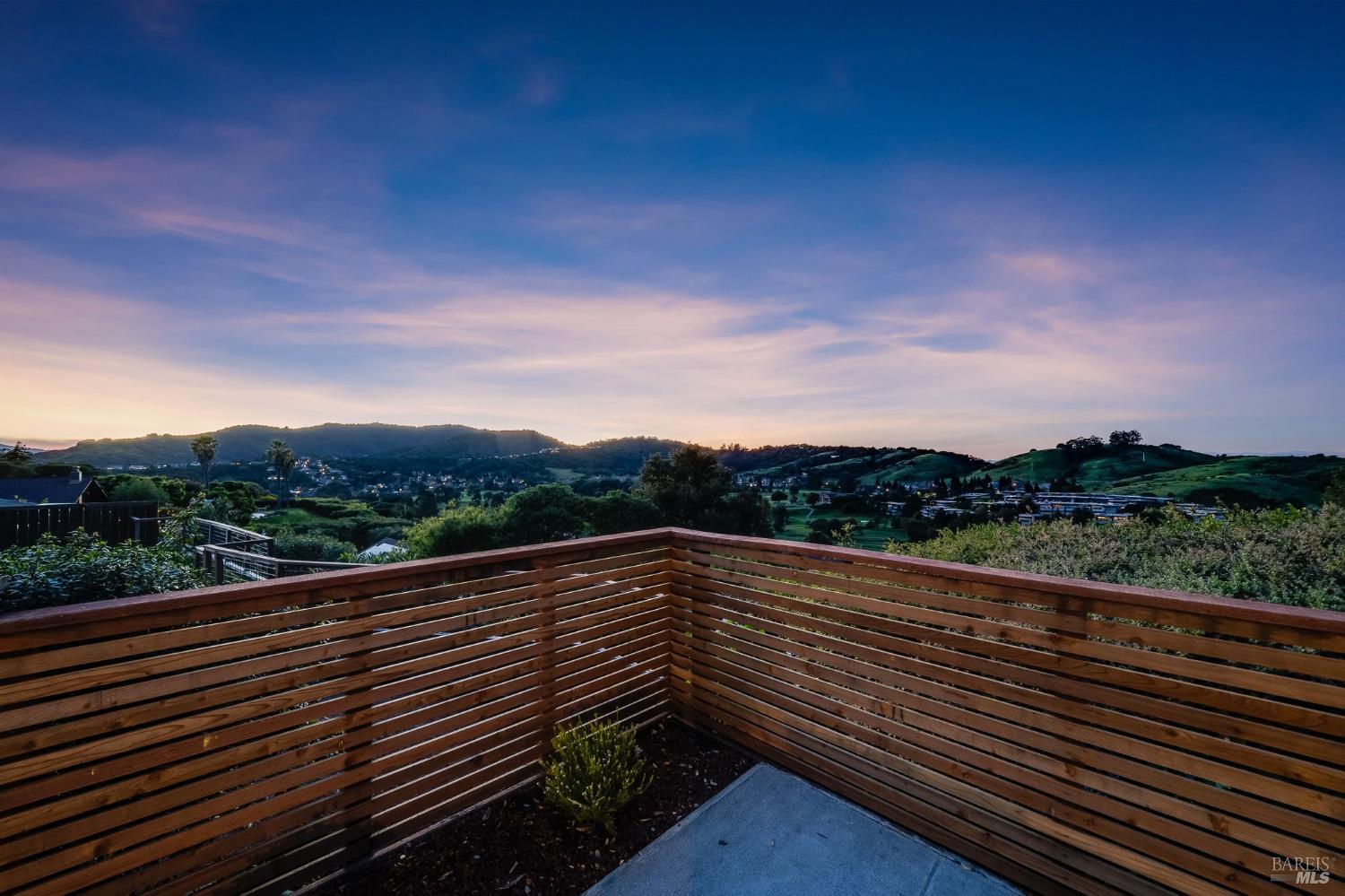 121 San Marino Drive