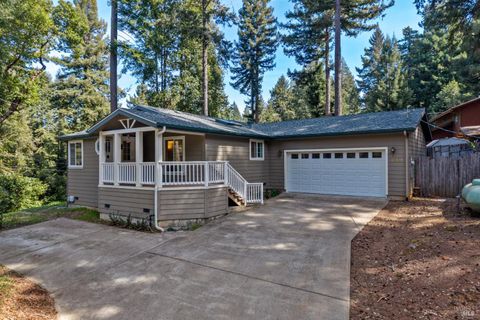Photo of 24193 Birch Terrace, Willits, CA 95490 (MLS # 326027352)