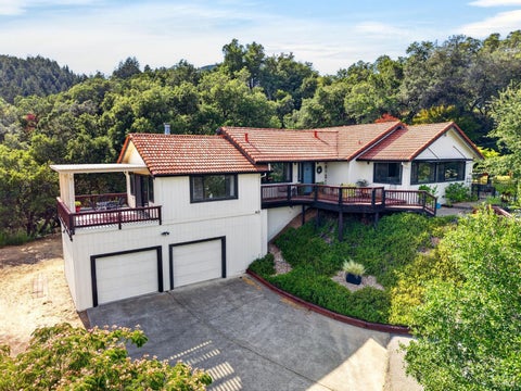 Photo of 275 Kerry Lane, Cloverdale, CA 95425 (MLS # 326056239)