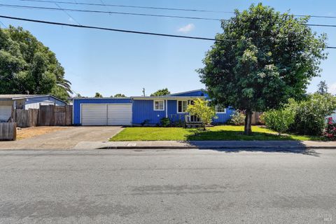 Photo of 792 Liana Drive, Santa Rosa, CA 95407 (MLS # 326044567)