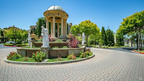 Photo of 1112 Sonata Drive, Vallejo, CA 94591 (MLS # 326054606)