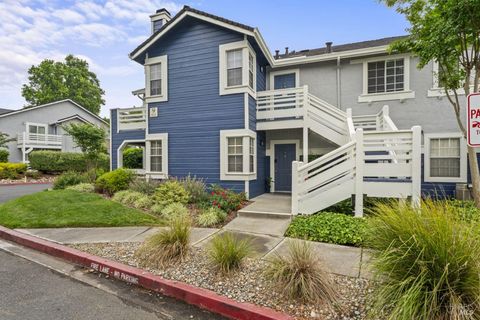 Photo of 2915 N Texas Street #148, Fairfield, CA 94533 (MLS # 326034843)