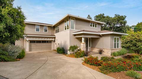 Photo of 106 Waterford Terrace, San Rafael, CA 94903 (MLS # 326057902)