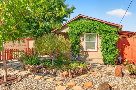 Photo of 72 Bellevue Avenue, Napa, CA 94558 (MLS # 326066806)
