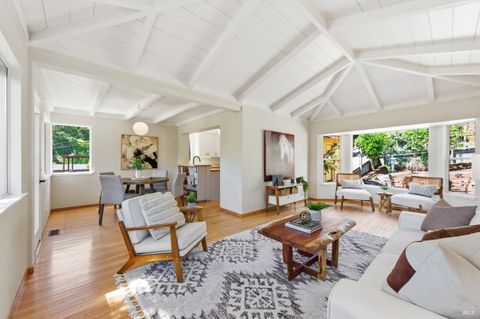 Photo of 178 Reservoir Road, San Rafael, CA 94901 (MLS # 326025810)