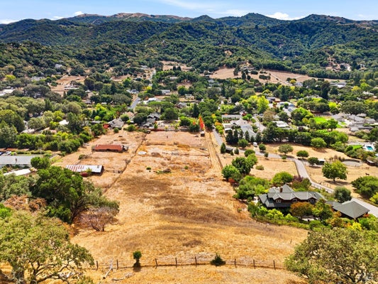 1870 INDIAN VALLEY RD, NOVATO, CA 94947 - Image 697c2cc9fb64560f5f3ffed0d52b39df/2307937372
