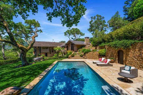 Photo of 126 Winding Way, Ross, CA 94957 (MLS # 326045665)