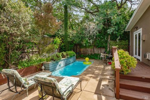 Photo of 550 Thomson Avenue E, Sonoma, CA 95476 (MLS # 326026435)