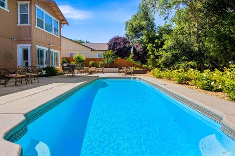 Photo of 544 Port Circle, Cloverdale, CA 95425 (MLS # 326070604)