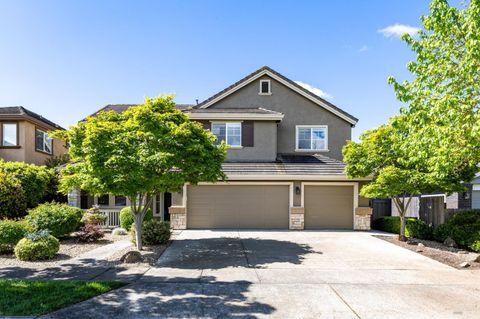 Photo of 1046 Allen Street, Petaluma, CA 94954 (MLS # 326027807)