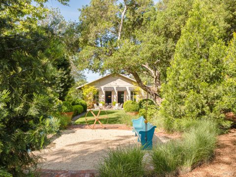 Photo of 1015 Geysers Road, Cloverdale, CA 95425 (MLS # 326035696)