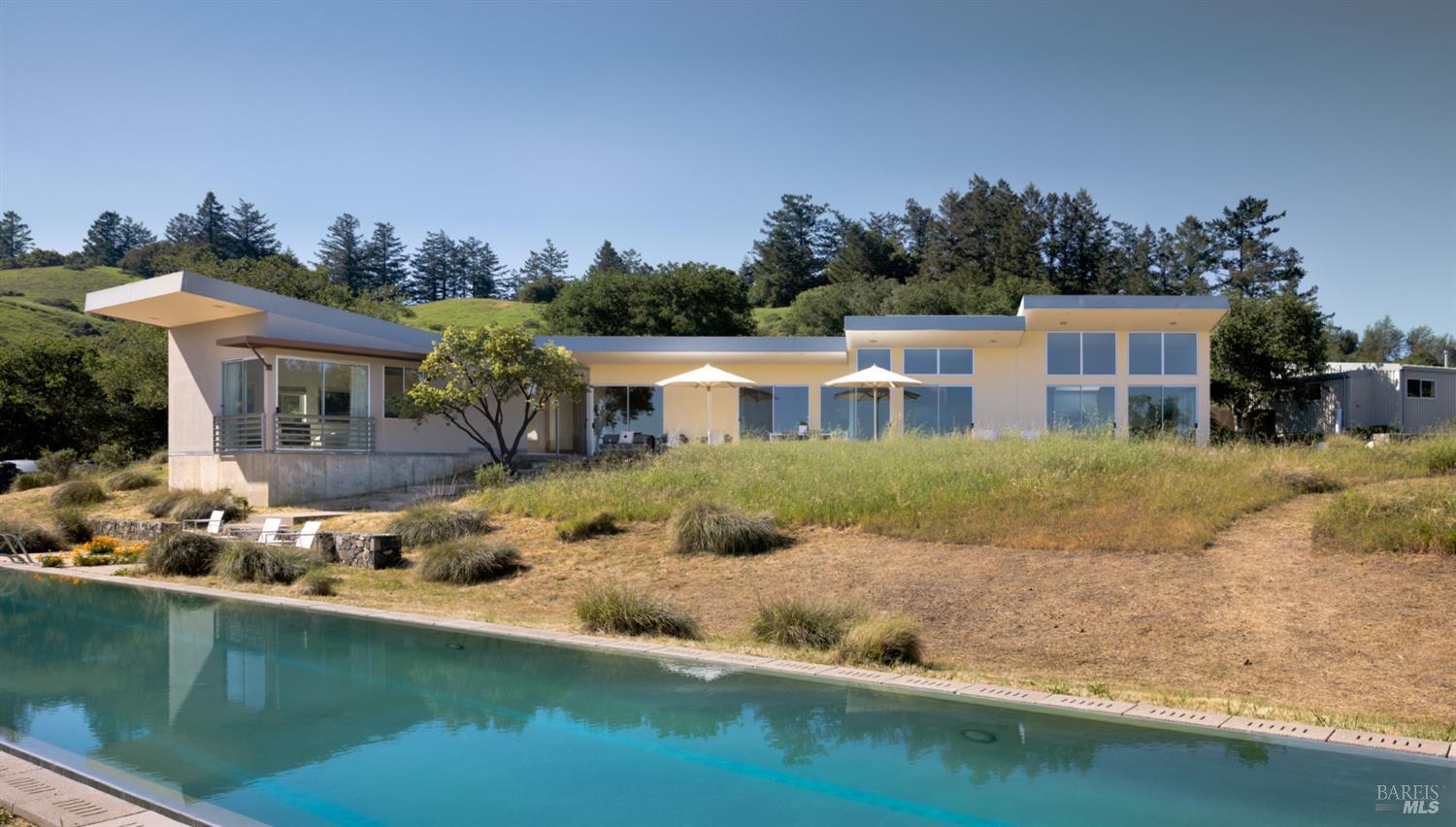 200 Mountain King Road