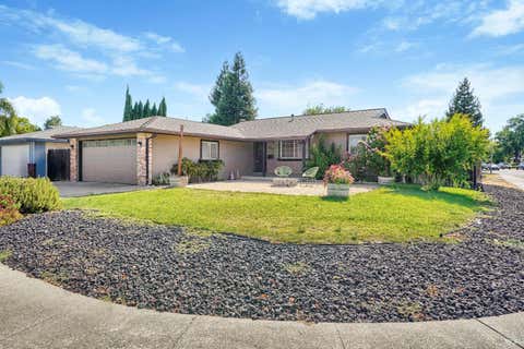 Photo of 500 Cypress Street, Dixon, CA 95620 (MLS # 326064384)