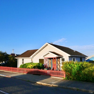 127 N HARRISON ST, FORT BRAGG, CA 95437 - Image 706ec2bb9685c3fc568a5cbb2c81eb3d/1700782765