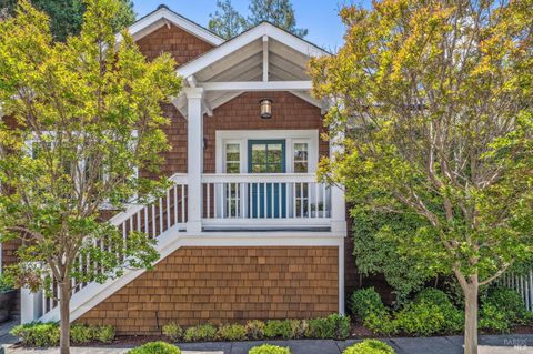 Photo of 133 Ward Street, Larkspur, CA 94939 (MLS # 326030298)