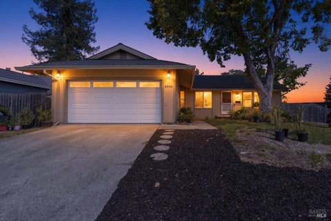 Photo of 8886 Lancaster Drive, Rohnert Park, CA 94928 (MLS # 326081472)