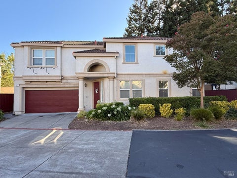 Photo of 577 Barbaresco Court, Fairfield, CA 94534 (MLS # 326058398)