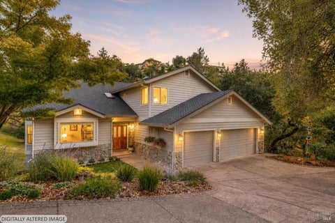 Photo of 5146 Vista Grande Drive, Santa Rosa, CA 95403 (MLS # 326051443)