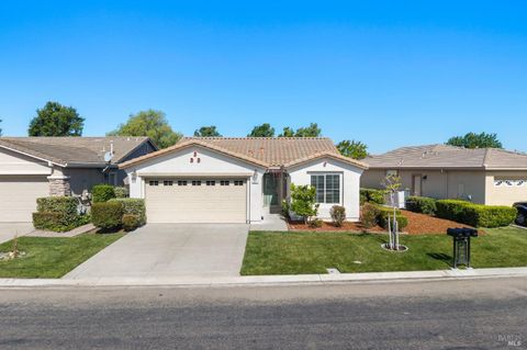 Photo of 221 Riverside Drive, Rio Vista, CA 94571 (MLS # 326040532)