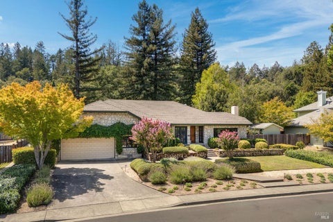 Photo of 1660 Sylvaner Avenue, Saint Helena, CA 94574 (MLS # 326073157)