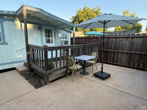 Photo of 503 Kentucky Street, Vacaville, CA 95688 (MLS # 326030912)