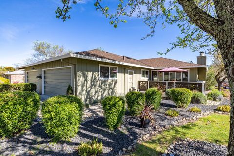 Photo of 7409 Oakmont Drive, Santa Rosa, CA 95409 (MLS # 326019378)