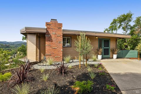 Photo of 95 Ridge Road, San Anselmo, CA 94960 (MLS # 326026209)