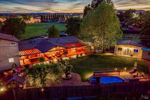 Photo of 353 Patrick Lane, Windsor, CA 95492 (MLS # 326024076)