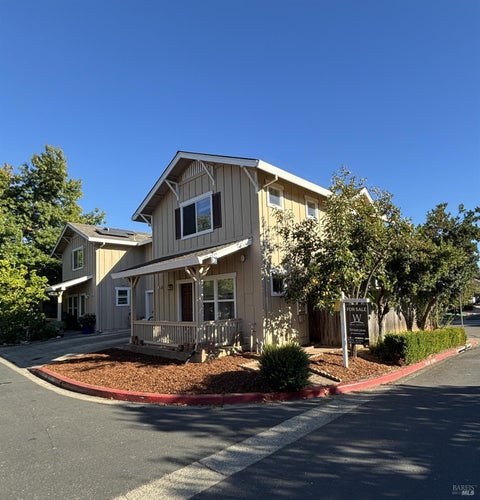 Photo of 100 Ioli Ranch Circle, Cloverdale, CA 95425 (MLS # 326076258)