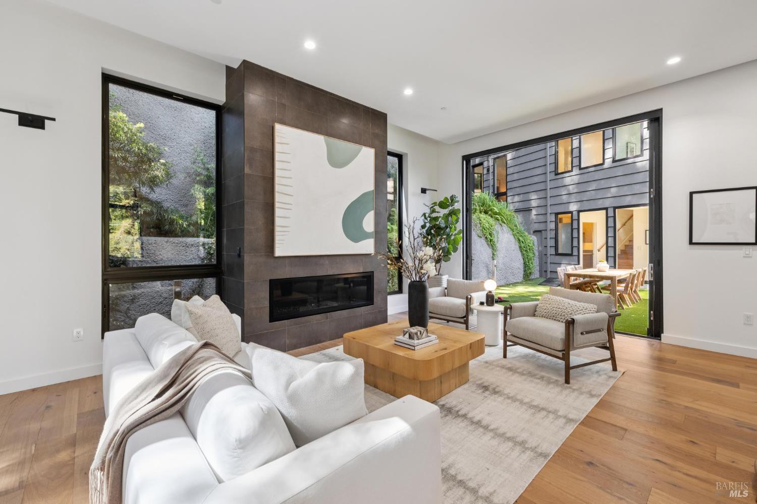 5 Tartan Road