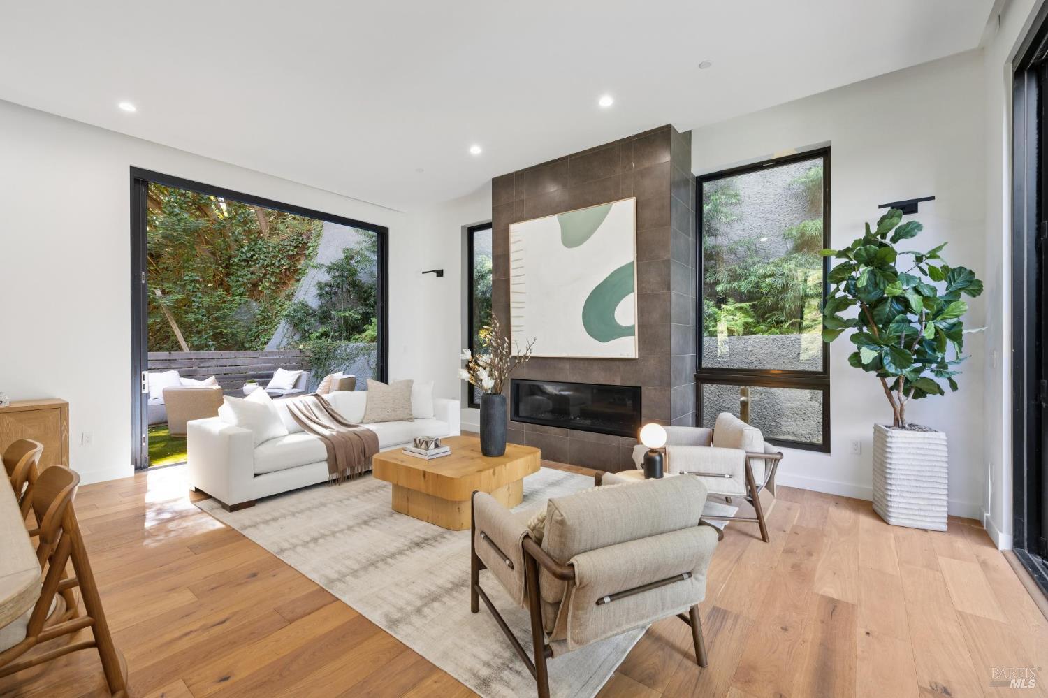 5 Tartan Road