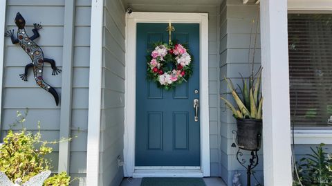 Photo of 2771 Cumberland Street, Santa Rosa, CA 95407 (MLS # 326047814)