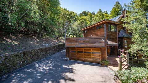Photo of 99 Chula Vista Drive, San Rafael, CA 94901 (MLS # 326050654)