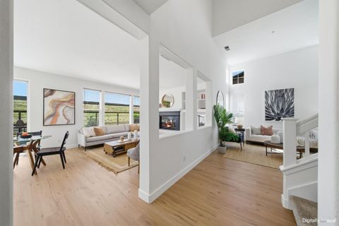 Photo of 182 Emerson Avenue, Novato, CA 94949 (MLS # 326022943)