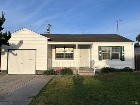Photo of 901 Humboldt Street, Vallejo, CA 94591 (MLS # 326025159)