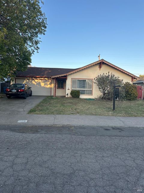 Photo of 734 Warford Avenue, Vallejo, CA 94591 (MLS # 326047787)