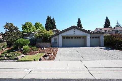Photo of 815 El Capitan CT, Lincoln, CA 95648 (MLS # 226115502)