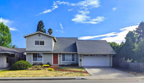 Photo of 8460 Lancaster Drive, Rohnert Park, CA 94928 (MLS # 326059738)
