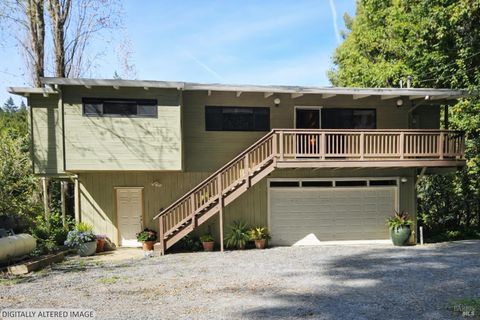 Photo of 16868 Center Way, Guerneville, CA 95446 (MLS # 326021481)