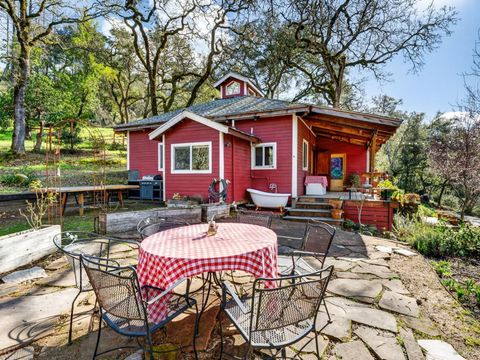 Photo of 11641 Hwy 128 Highway, Healdsburg, CA 95448 (MLS # 326008950)